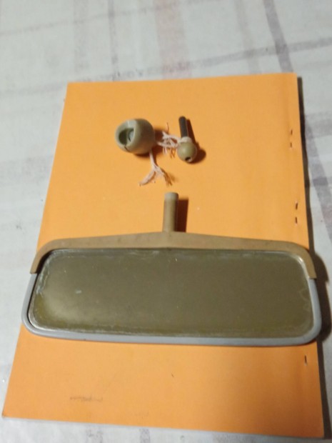 Trabant alkatr�szek 