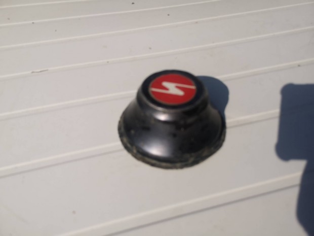 Trabant alumnium felnikupak felnikzp 1db 