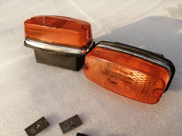 Trabant els� index villog� p�r �j narancs b�r�s