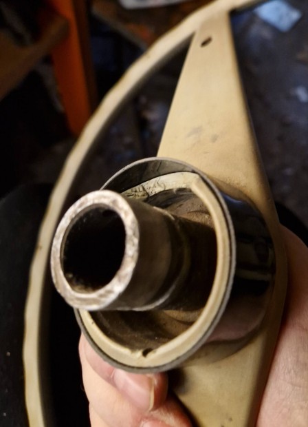 Trabant feh�r korm�ny