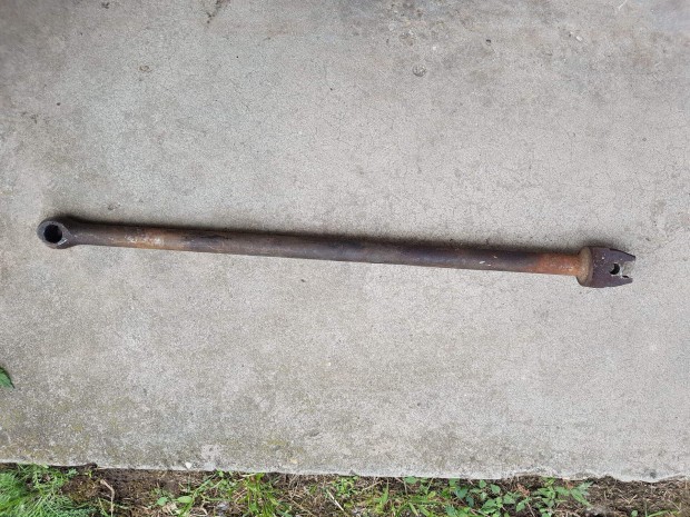 Trabant fltengely a hosszabbik r: 3.000Ft