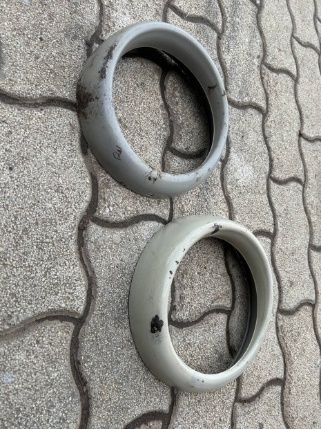 Trabant gy�ri l�mpa f�nysz�r� keret karika