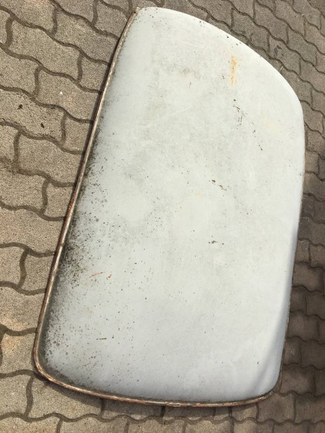 Trabant gyri tet duroplast burkolat