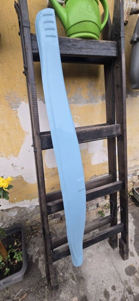 Trabant k�t�nylemez