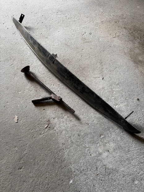 Trabant ktnylemez s emel 