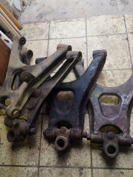 Trabant leng�kar elad� 