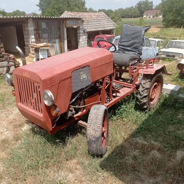 Trabant motoros kis traktor