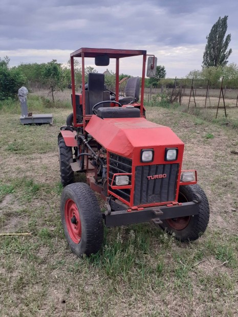Trabant motoros kistraktor traktor hidraulikval