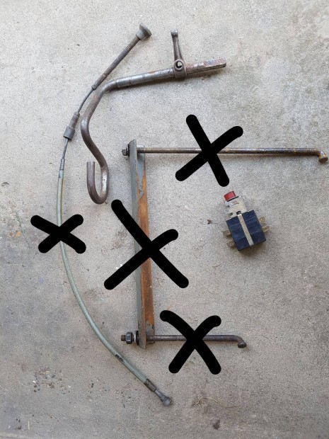 Trabant sebess�gv�lt� r�d �s v�szvillog� kapcsol� ill visszajelz� gomb