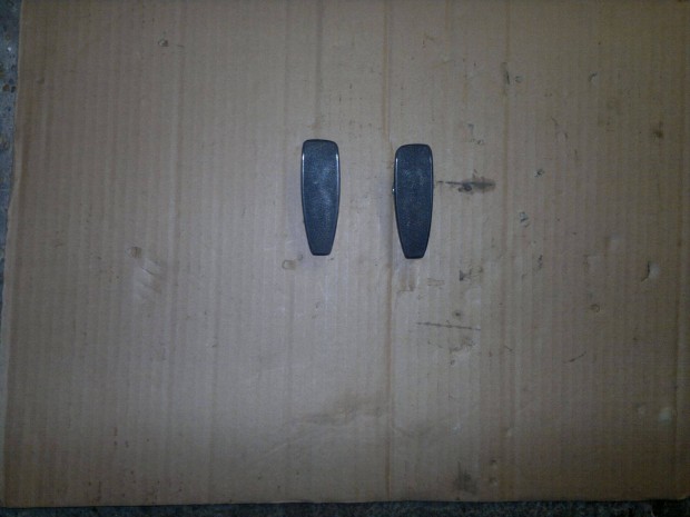 Trabant uj ajtonyito foggantyup�r