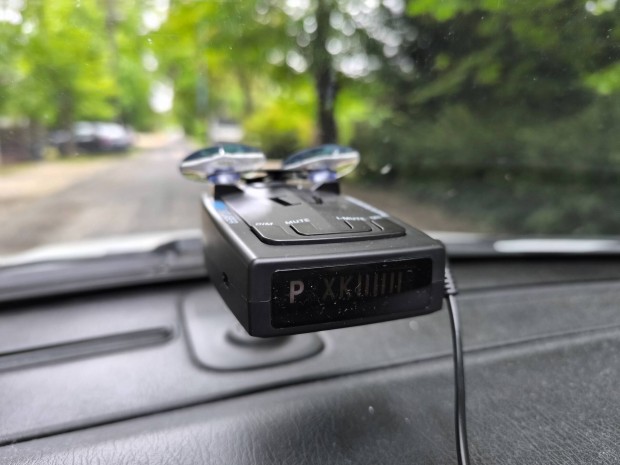 Traffipax jelző lézer radar detektor