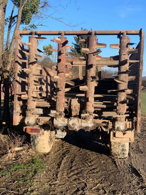 Tr�gyasz�r� elad�