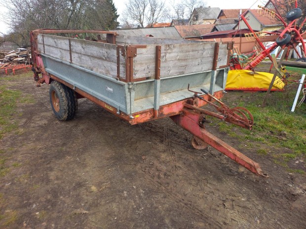 Tr�gyasz�r� elad�