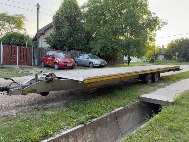 Trailer 8x2.1 hosszú,teli platós,3500kg,hasznos teher 2660kg!