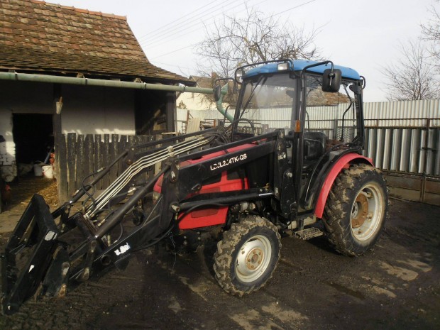 Traktor Feng Shou elad