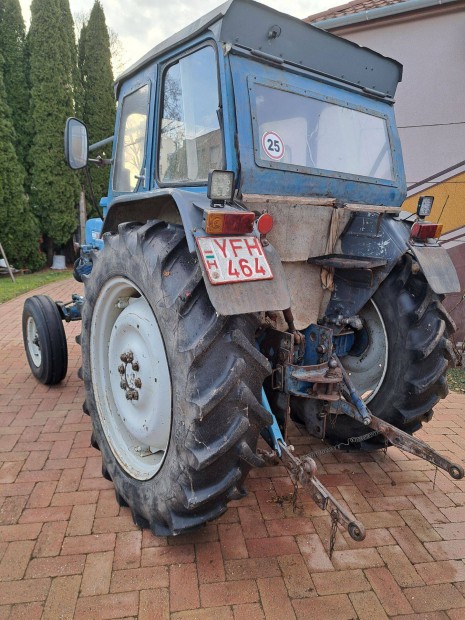 Traktor Ford 4000