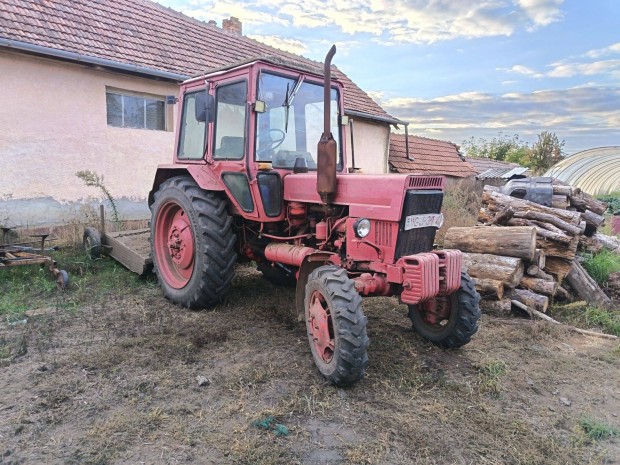 Traktor MTZ 82