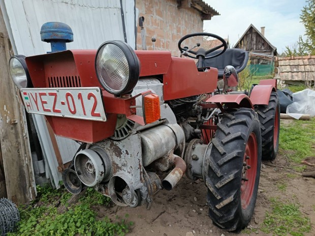Traktor Tz4k