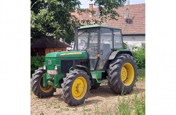 Traktor, John Deere 2450, egysoros trcsval