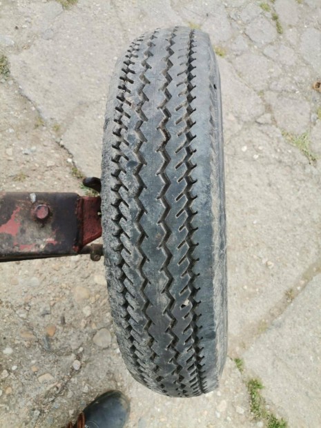 Traktor első híd, kombájn hátsó híd futómű, kerék agy eladó. SzK05 stb