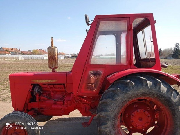 Traktor fülke