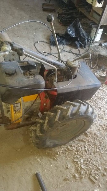 Traktor gorenje muta