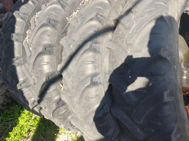 Traktor gumi, 11,2X32-es