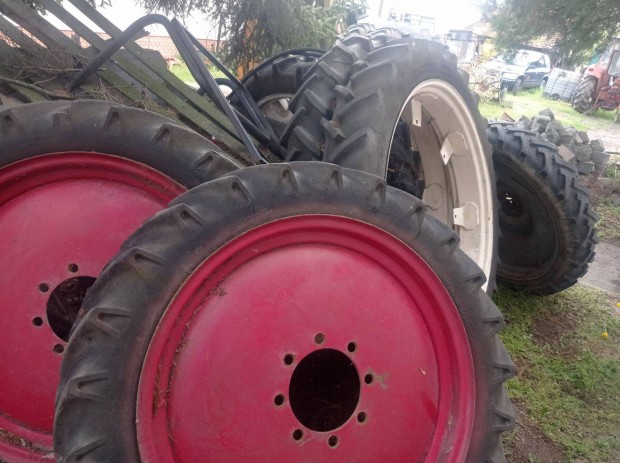 Traktor gumi (ápoló kerék) sorművelő kerék