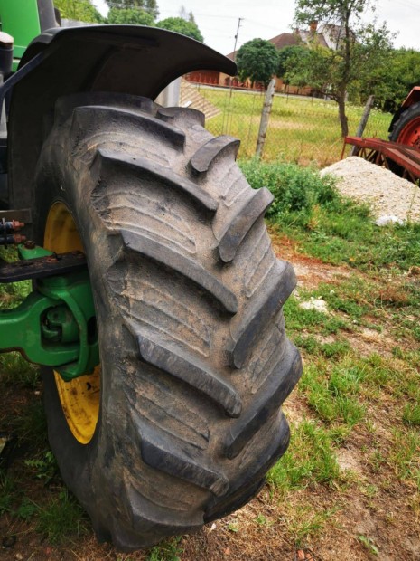 Traktor gumik