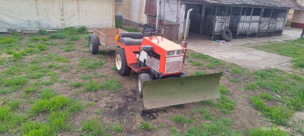 Traktor kis traktor kistraktor hako pótkocsival