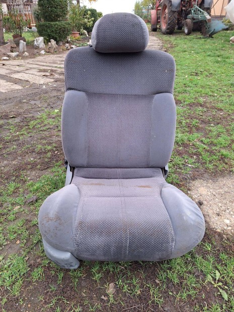 Traktor mtz �l�s elad�