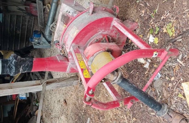 Traktor utn darl