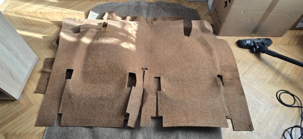 Tranant 1,1 tet�k�rpit, sz�nyegek