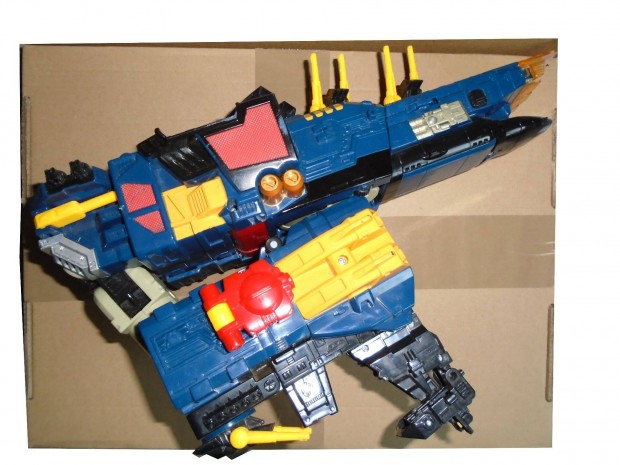 Transformers Energon Omega Supreme figura darab