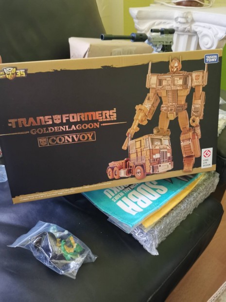 Transformers G1 Optimus Prime golden