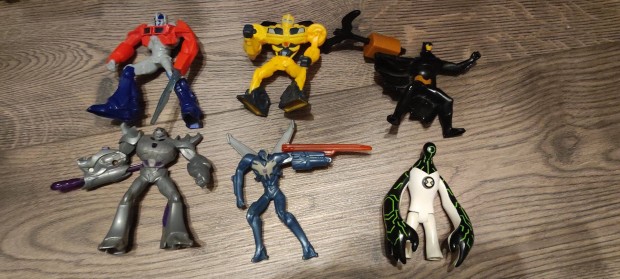 Transformers, Batman, Ben10 figurk kicsiknek