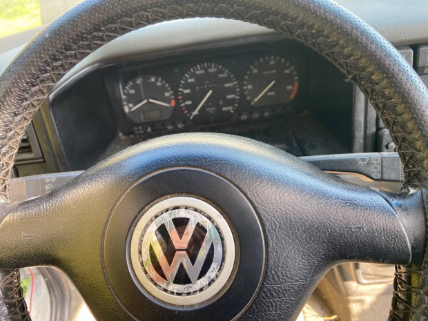 Transporter T4 korm�nyker�k ( nem gy�ri)