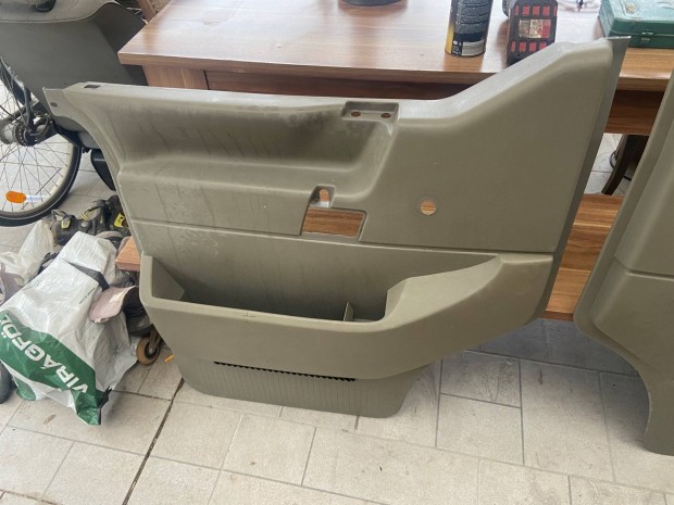 Transporter t4 ajtókárpit