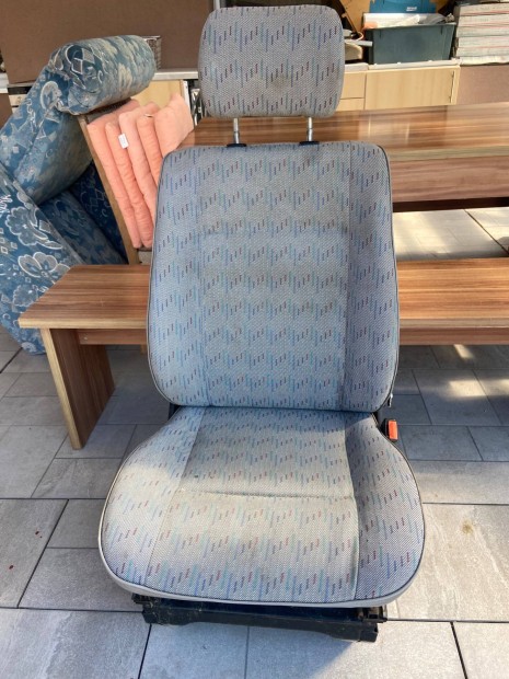 Transporter t4 els sor jobb egyes ls