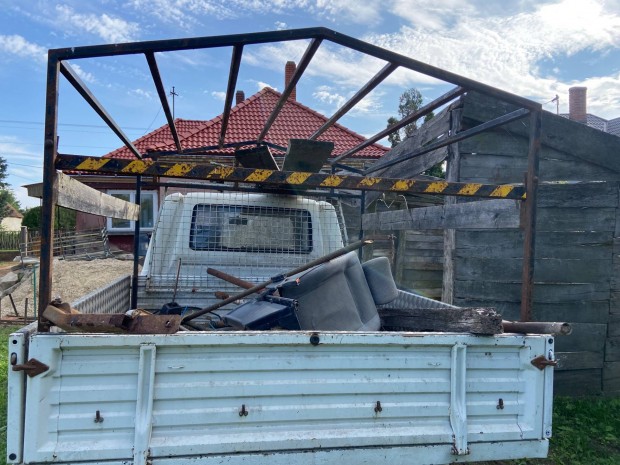 Transporter t4 plats ponyvatart vas (6szem)