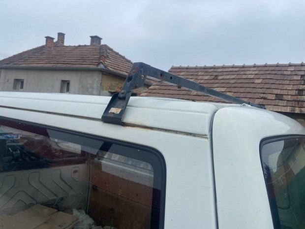 Transporter t4 tet�csomagtart�