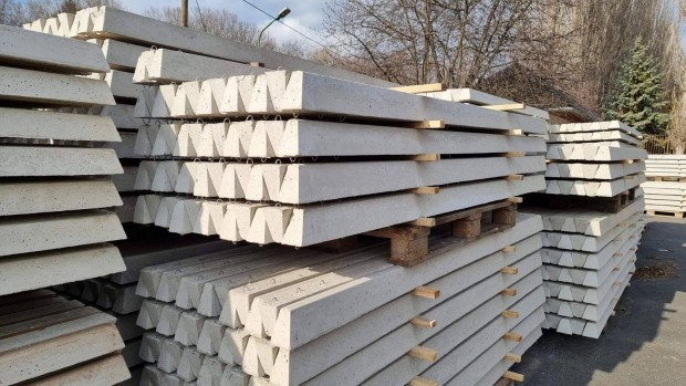 Trapéz betonoszlop 8x10x210 cm kerítés oszlop