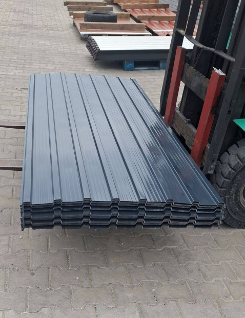 Trapézlemez T12RAL7016 Antracit szürke 0,4mm anyagvastagság Készletről