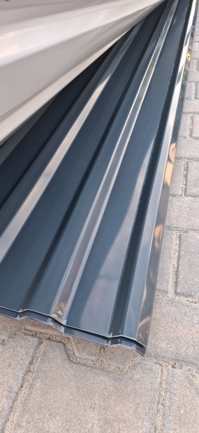 Trapézlemez T18 RAL 7016 (Antracitszürke) 0,5mm vastag