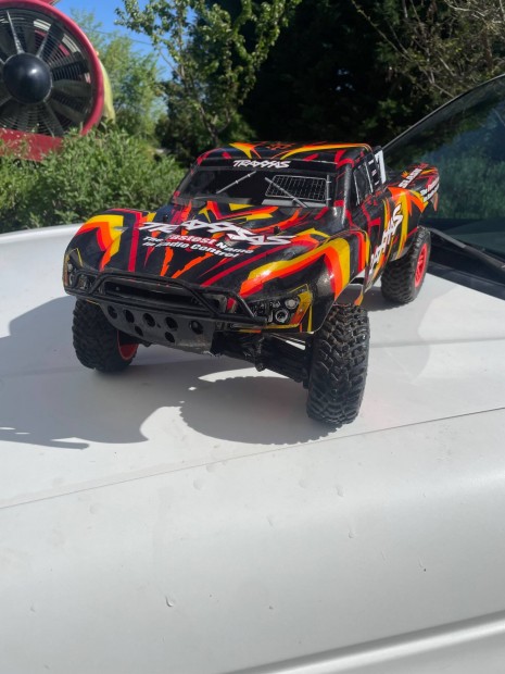 Traxxas slash 4x4 1:10 rc aut