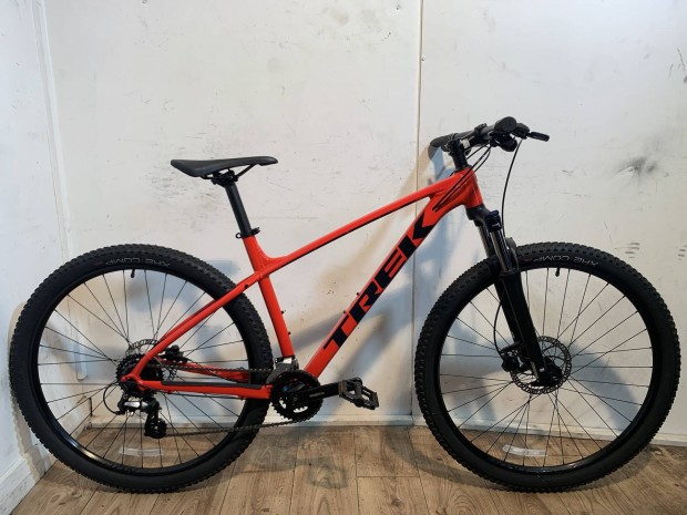 Trek Marlin 6 29er Hardtail MTB kerkpr