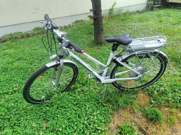 Trek diamant elektromos bicikli eladó