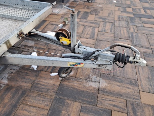 Tr�ler elad� 2500kg