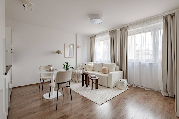 Trendi �j�p�t�s� garzon elad� a 9. ker�let sz�v�ben