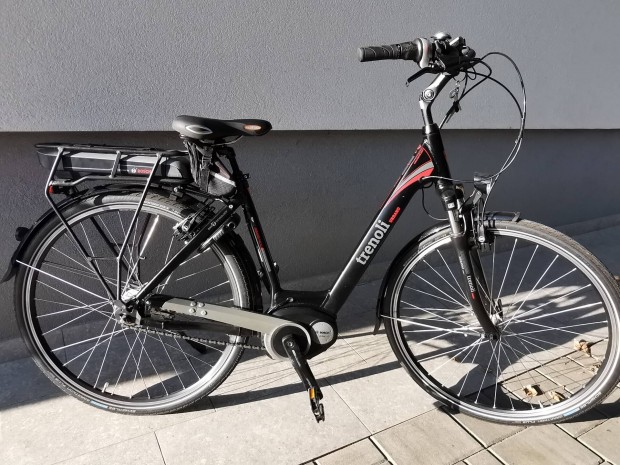 Trenoli 28 ni trekking ebike kerkpr Bosch e-bike elektromos  